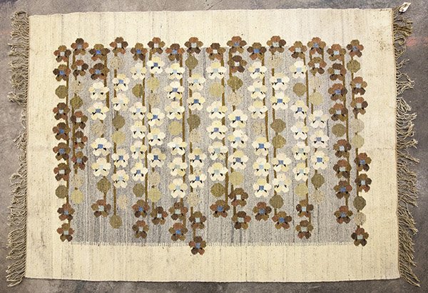 Scandinavian Rug: Wool Size 5' 2" by 6' 8'.5"