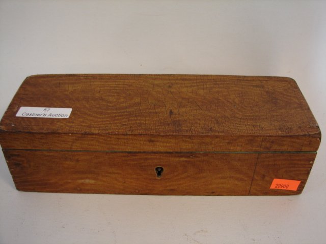 Antique Dove Tailed Box: Original Grained Paint in Oak Pattern, 10" across, 3.3" x 2.75"