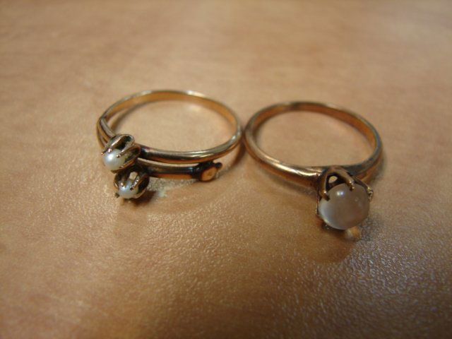 Lot 2 Rings, Seed Pearl & Moonstone rings: 2pcs , 2 rings