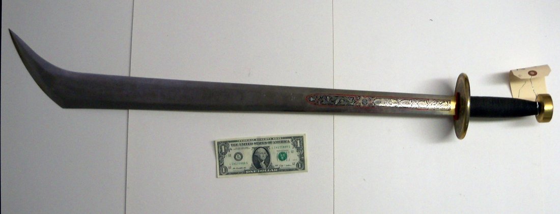 Toledo Spanish Sword of an Antique Islamic Broadsword: 32 inch blade
