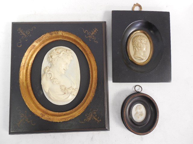 3pcs Antique Carved Ivory Portraits (1 of 8)