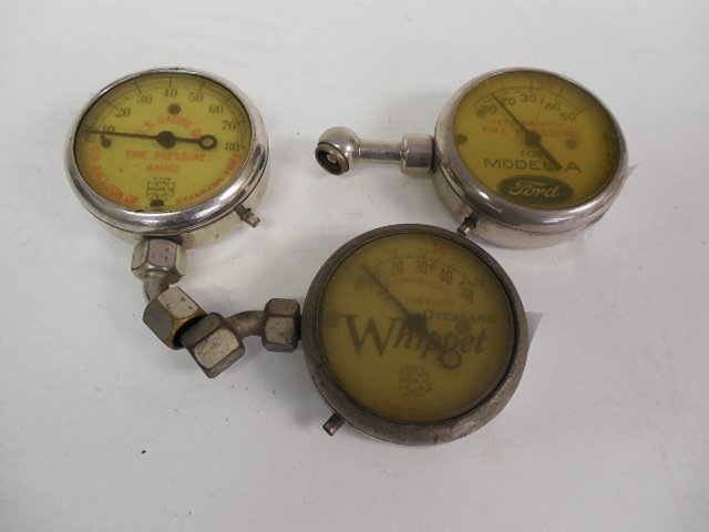 Lot 3 Vintage Automobile Tire Pressure Gauges (1 of 2)