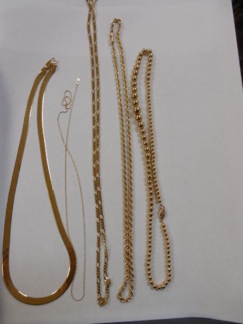 Lot of 5 Assorted 14K Gold Chains (1 of 3)