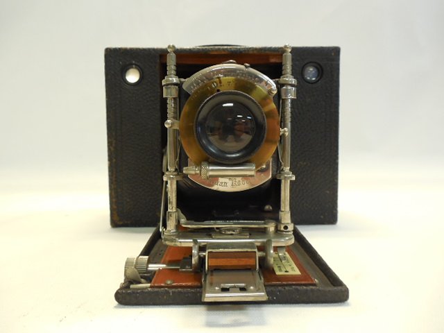 Early Eastman Kodak Camera (1 of 3)