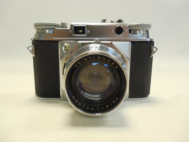 Voigtlander Prominent Camera (1 of 3)