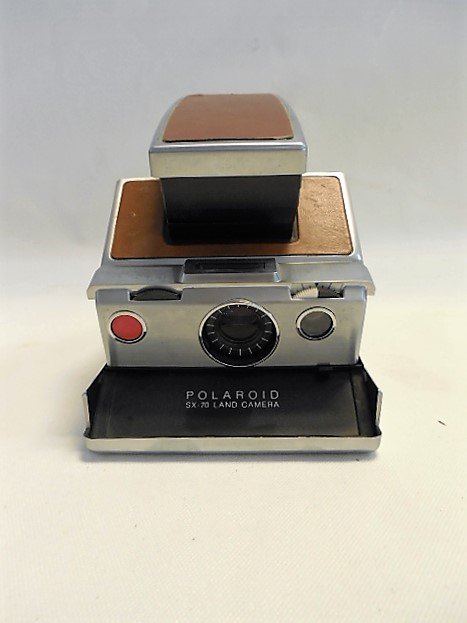 Polaroid SX 70 Land Camera (NO case) (1 of 2)