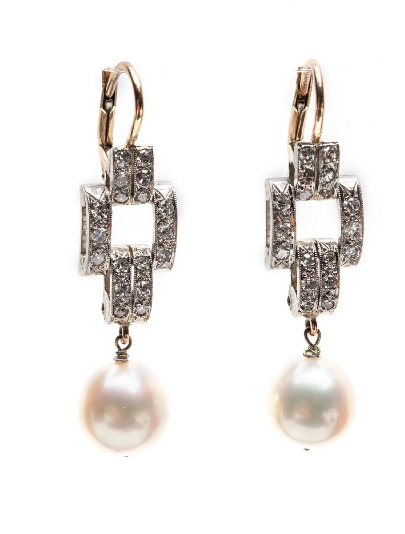 Pair of earrings in art deco style; 1st Half of the: Pair of earrings in art deco style; 1st Half of the 20th Century; 0.750 gold, 36 eight cut diamonds in t. ~ 0.50 I-J/Si, 2 cultured Akoya pearls, weight: 10.21 g; dimensions: 3.5 x 1 cm