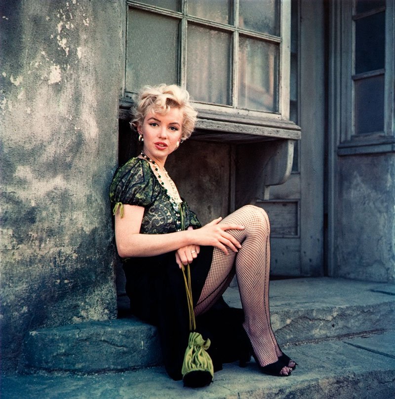 Marilyn Monroe: Milton H. Greene (1922-1985) Marilyn Monroe lifetime print, exposition date: 1956 color photograph, C-Print/archive matt paper, 53,5 x 42 cm (sheet), 35,5 x 35 cm (imprint)