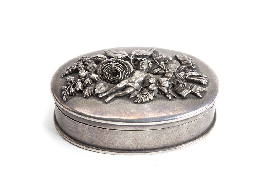 Box, 1895; Grachev Brothers, Petersburg; gold-plated: Box, 1895; Grachev Brothers, Petersburg; gold-plated silver, 2.5 x 10 x 7 cm; silversmith's marks on the bottom and the inside cover: marked with double eagle Imperial Court supplier mark, silversmith