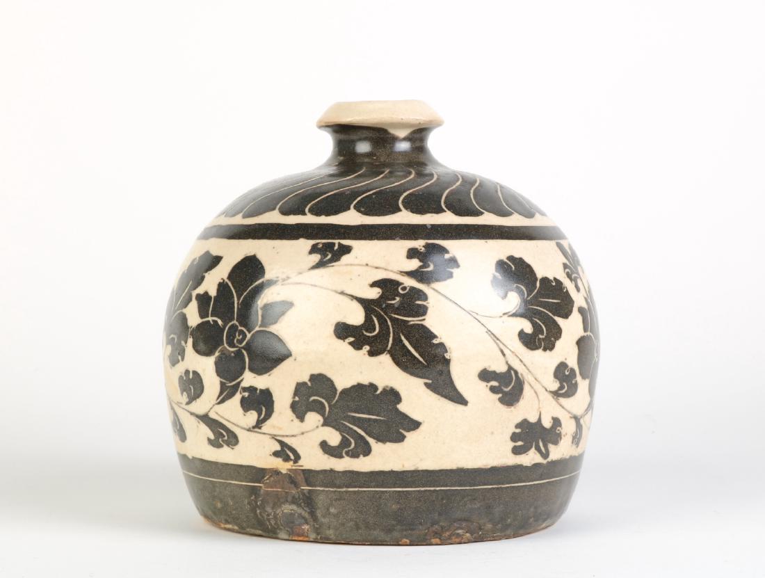 Chinese CiZhou Ceramic Jar (1 of 4)