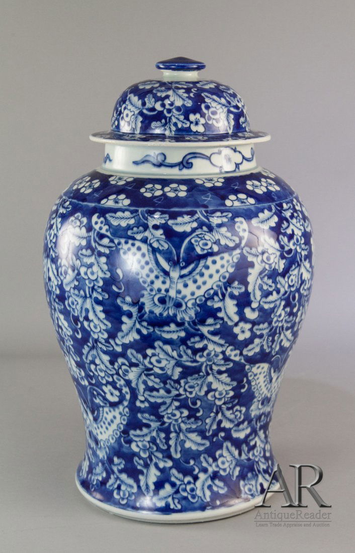 19th C. Chinese Blue and White Ginger Jar & Cover: 19th C. Chinese blue and white ginger jar and cover Dimension: 17 1/.2"H x 10"W