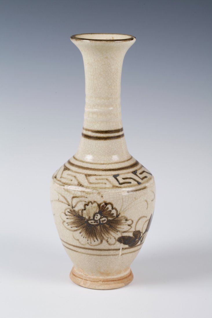 Chinese Ci Zhou Yao Vase: Chinese Ci Zhou Yao Vase Dimension: 9 5/8"H