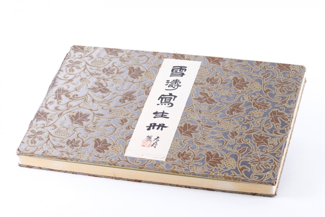 Chinese 8 Pieces Color&Ink Painting Album, Signed: Chinese 8 Pieces Color&Ink Painting Album, Signed Wang Xue tao Province: Long Island Collector Dimension: 11"L x 8"W (painting)
