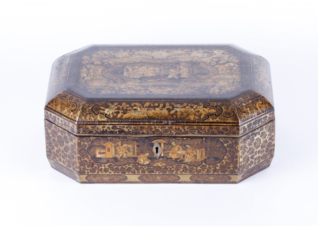 Chinese Lacquer Cover Box: Chinese Lacquer Cover Box Dimension: 13"L x 9 1/2"W x 5"H