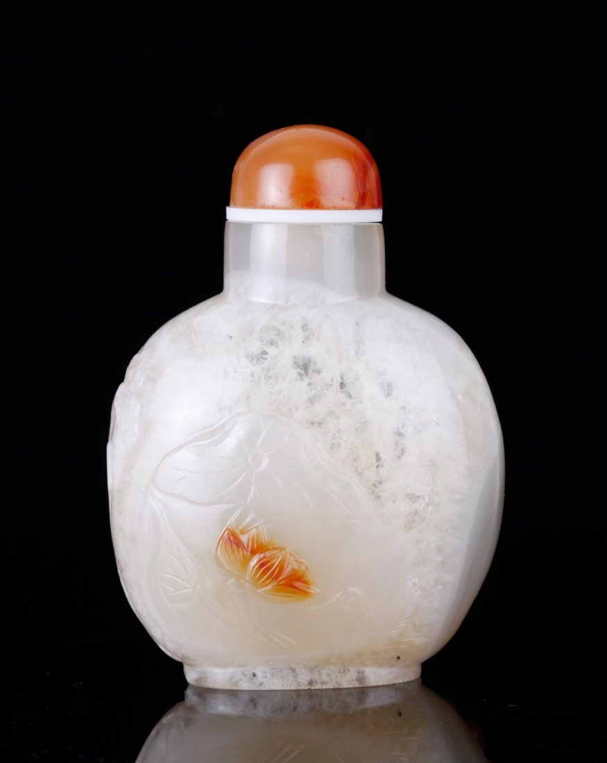 Qing Dynasty Chalcedony Agate Snuff Bottle: Qing Dynasty Chalcedony Agate Snuff Bottle Carved with Duck and Lotuses Dimension: 8cm H