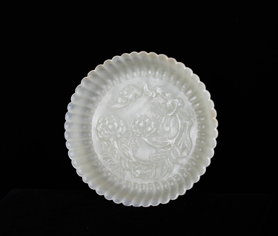 Qing Dynasty Carved Mughal Style Washer: Qing Dynasty Carved Mughal Style Washer Dimension: 4 1/2"Diam x 1 1/8"H