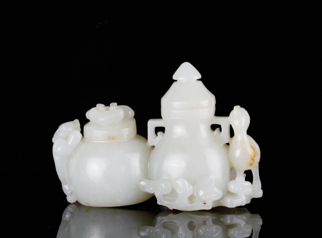 Qing Dynasty White Jade Carved Double Vase: Qing Dynasty White Jade Carved Double Covered Vase with phoenix & Ling Zhi Branch Condition: good, one small chip on top rim Dimension: 3 3/4"W x 2 3/4"H