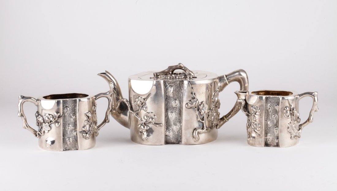 3 Pieces Sterling Silver Tea Set w/ Mark: 3 Pieces Sterling Silver Tea Set w/ Mark Dimension: 4 1/8 inches height by 8 1/4 inches wide(teapot), 1014 gram