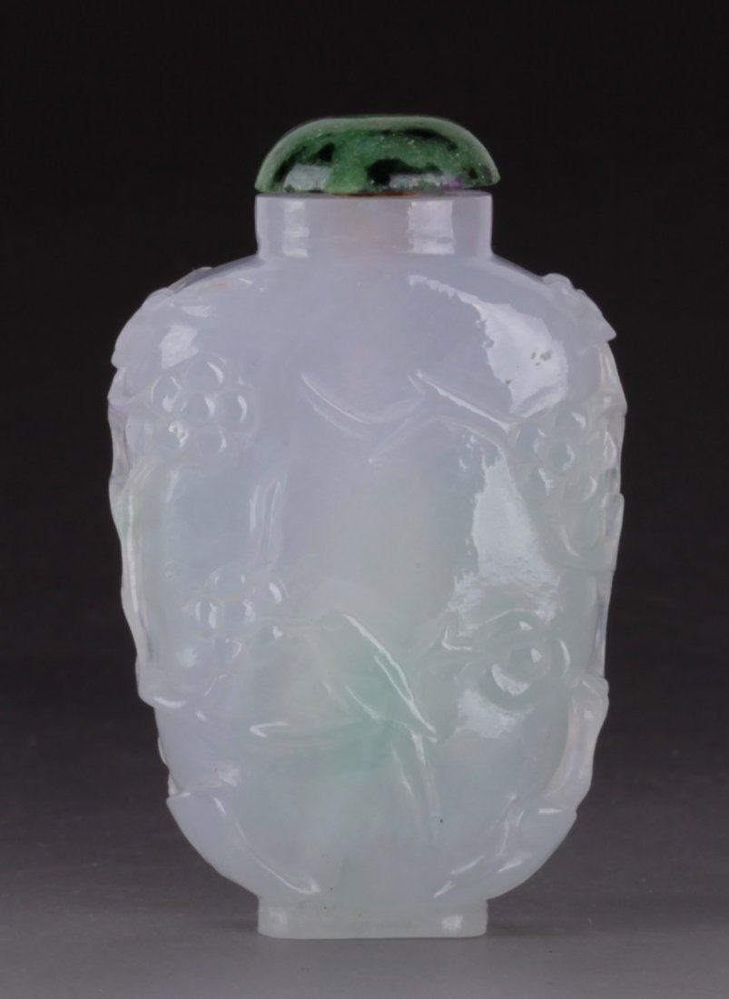 Chinese Jadeite Snuff Bottle (1 of 5)