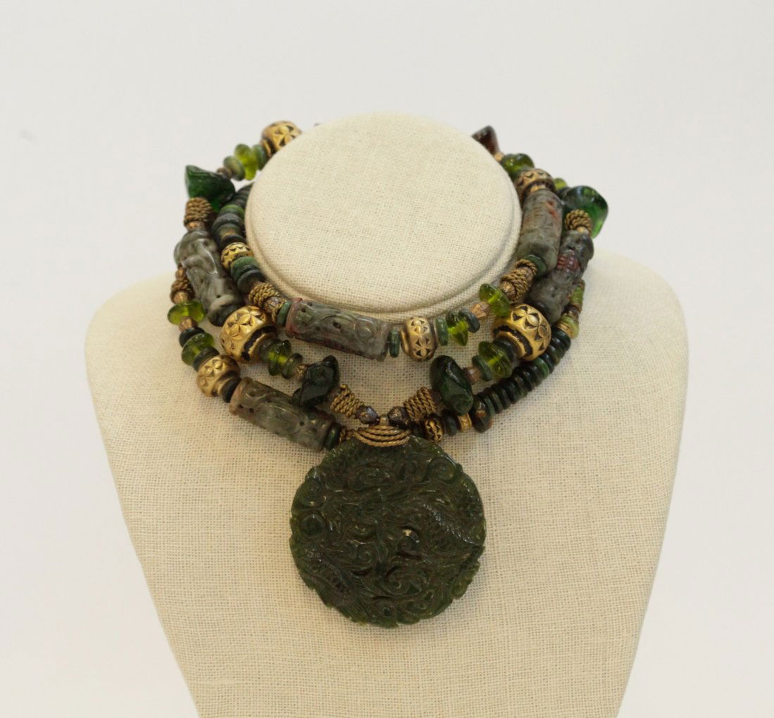 Tibetan Jade Necklace British (1 of 6)