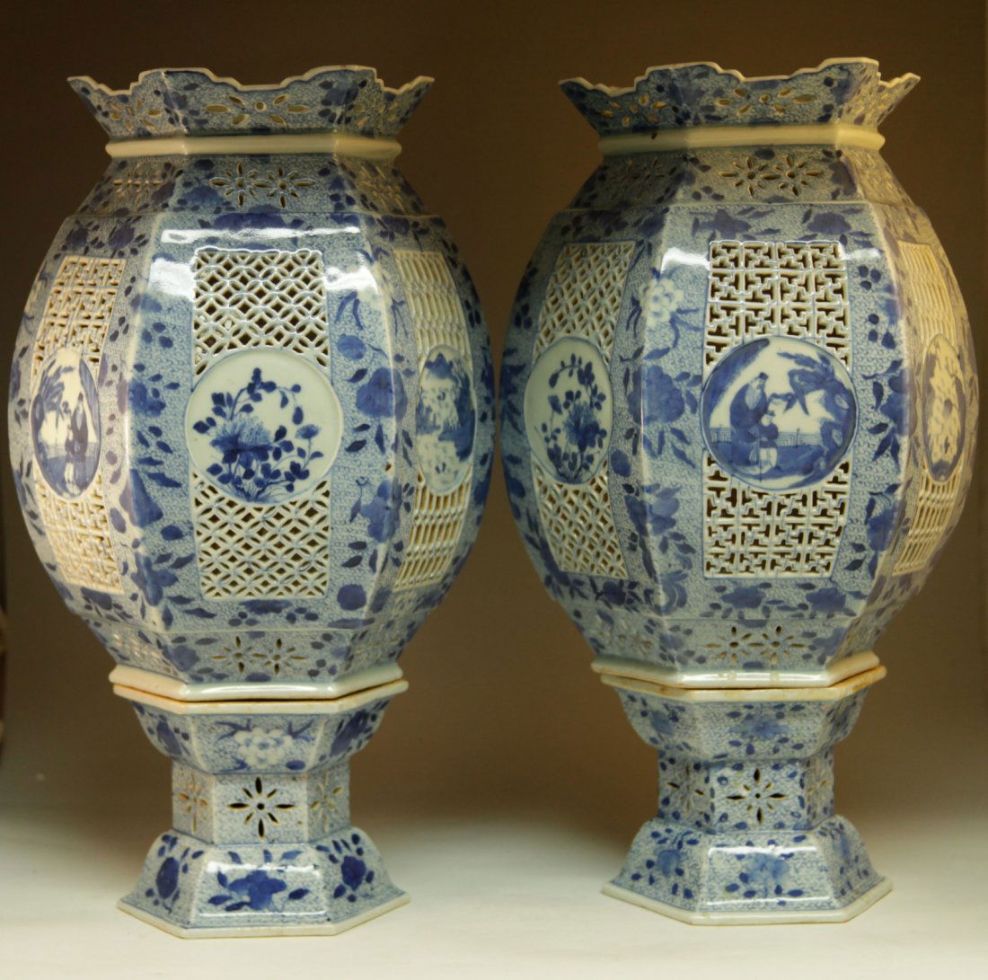 Pair of 19th C. Blue/White Porcelain Lamp (1 of 9)