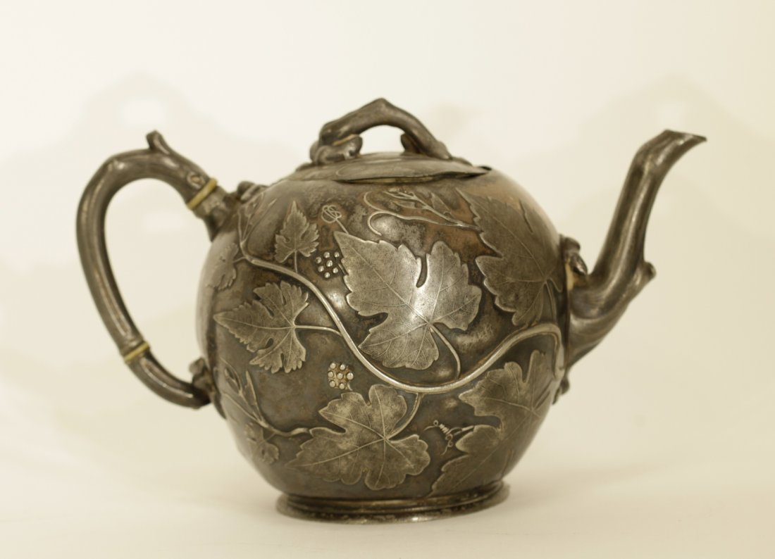 18th C.Chinese Pewter Teapot (1 of 9)