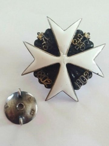 Russian Imperial Silver Enamel Badge (1 of 2)