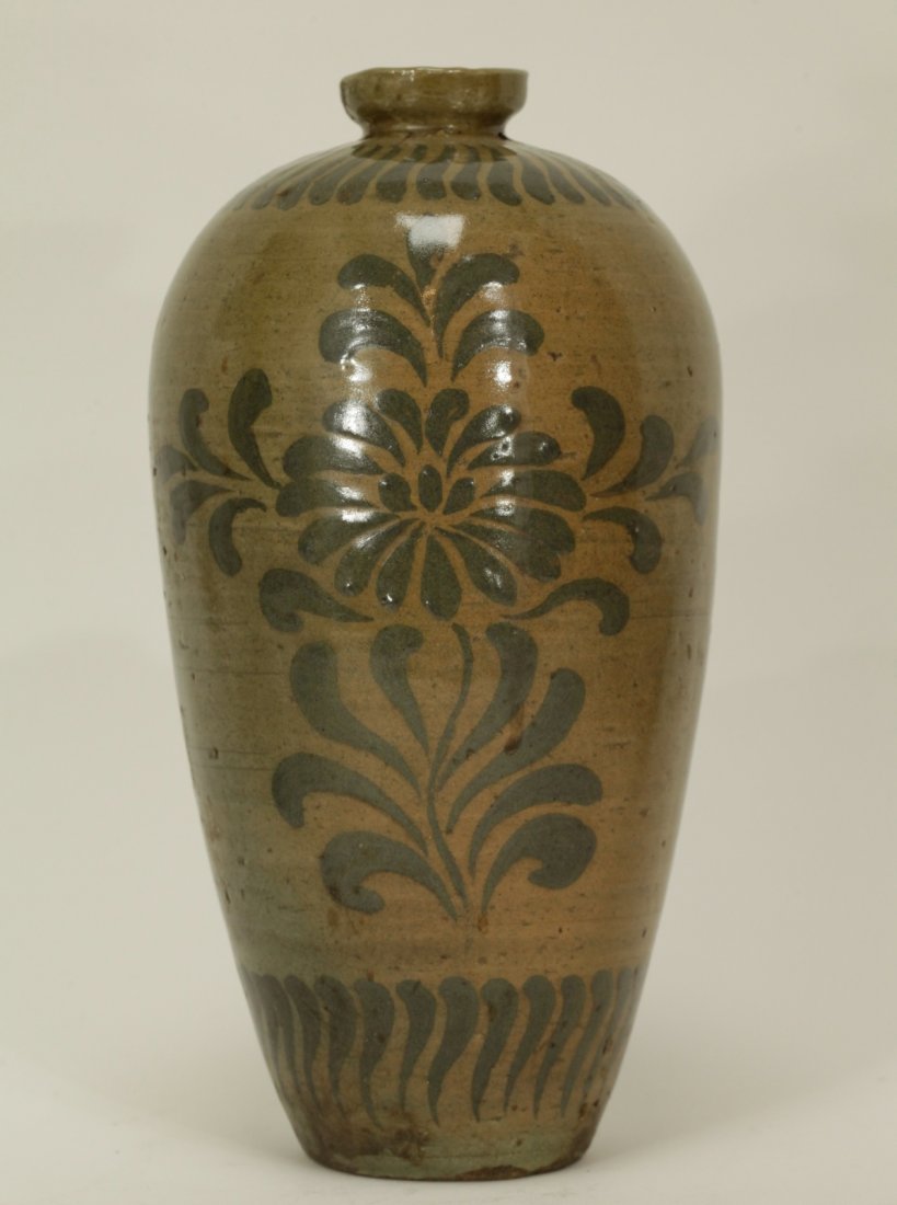 19th C. Korean Porcelain Vase (1 of 5)