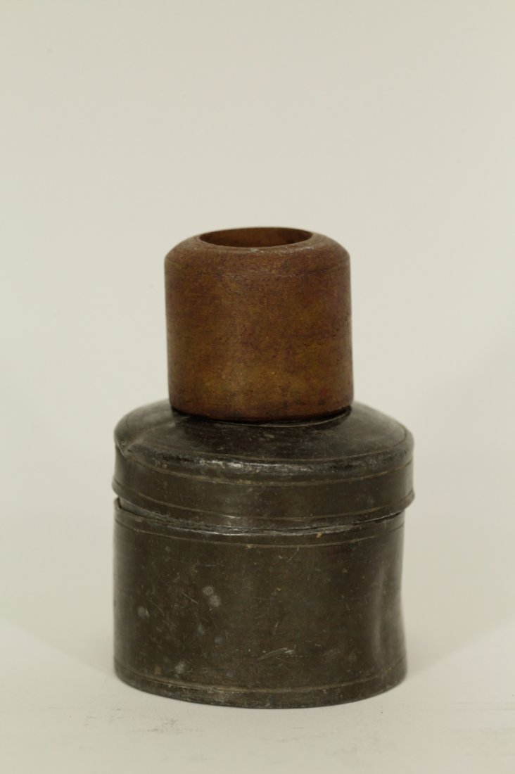 Chinese Thumb Ring w/ Original Box (1 of 3)