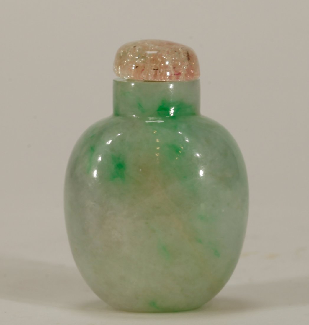 A Chinese Jadeite Carved Snuff Bottle,Qing Dynasty (1 of 4)