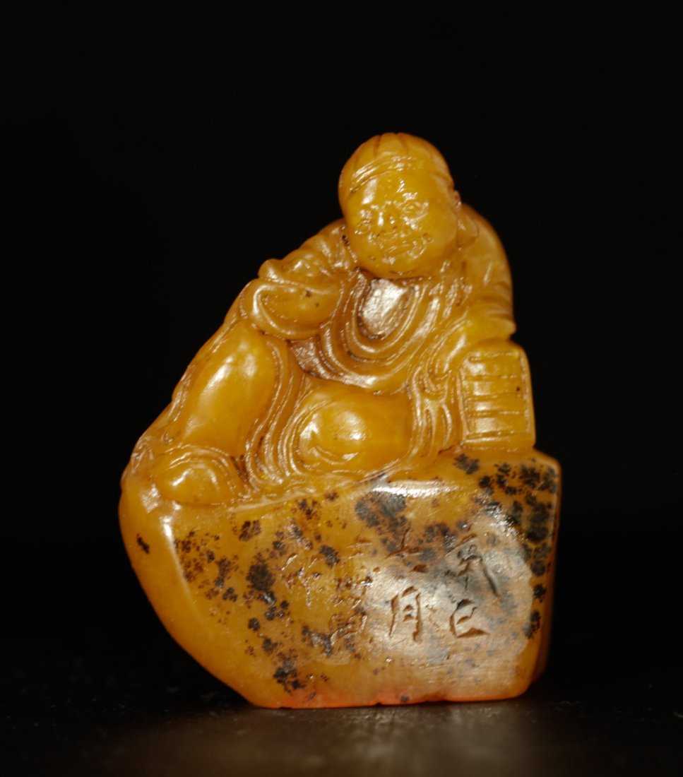 Chinese Soapstone Carved Seal: Chinese Soapstone Carved Seal Condition: very good Dimension: 51mm height