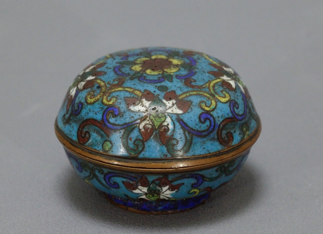 18th Century Chinese CloisonnÃ© Enamel Box & Cover (1 of 6)