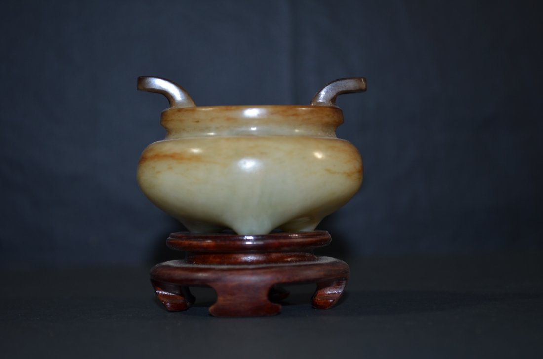 Chinese Jade Burner: Chinese Jade Burner with wood stand Condition: As is Dimension: Jade weight: 133.1 gram. Heigh:1.9 " * 2.5W " x 2.5 " ????: 156.3 ?. ? 2.5 "