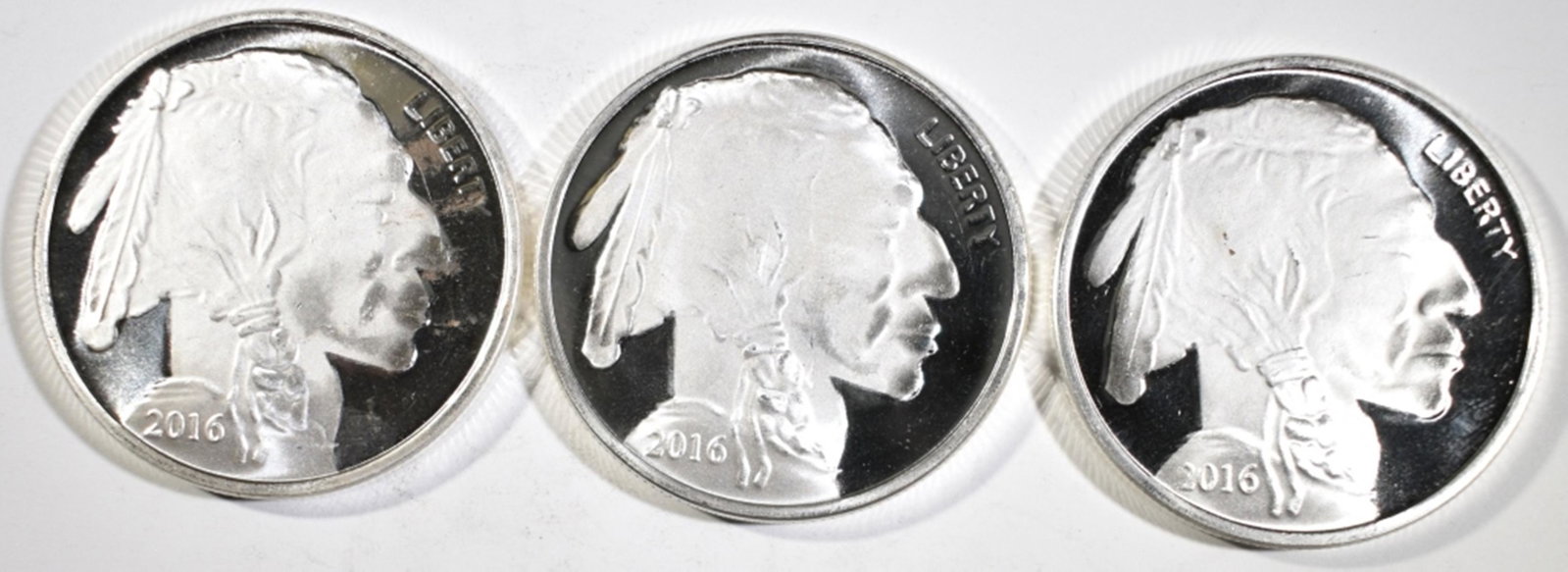 3-2016 ONE Oz SILVER BUFFALO ROUNDS: BID WITH SILVER CITY AUCTIONS ESTIMATE $75 - $85.