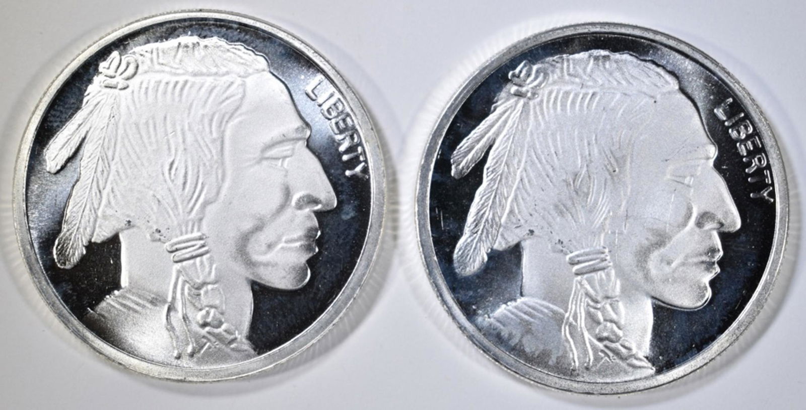2 BUFFALO 1 OZ SILVER ROUNDS (1 of 2)