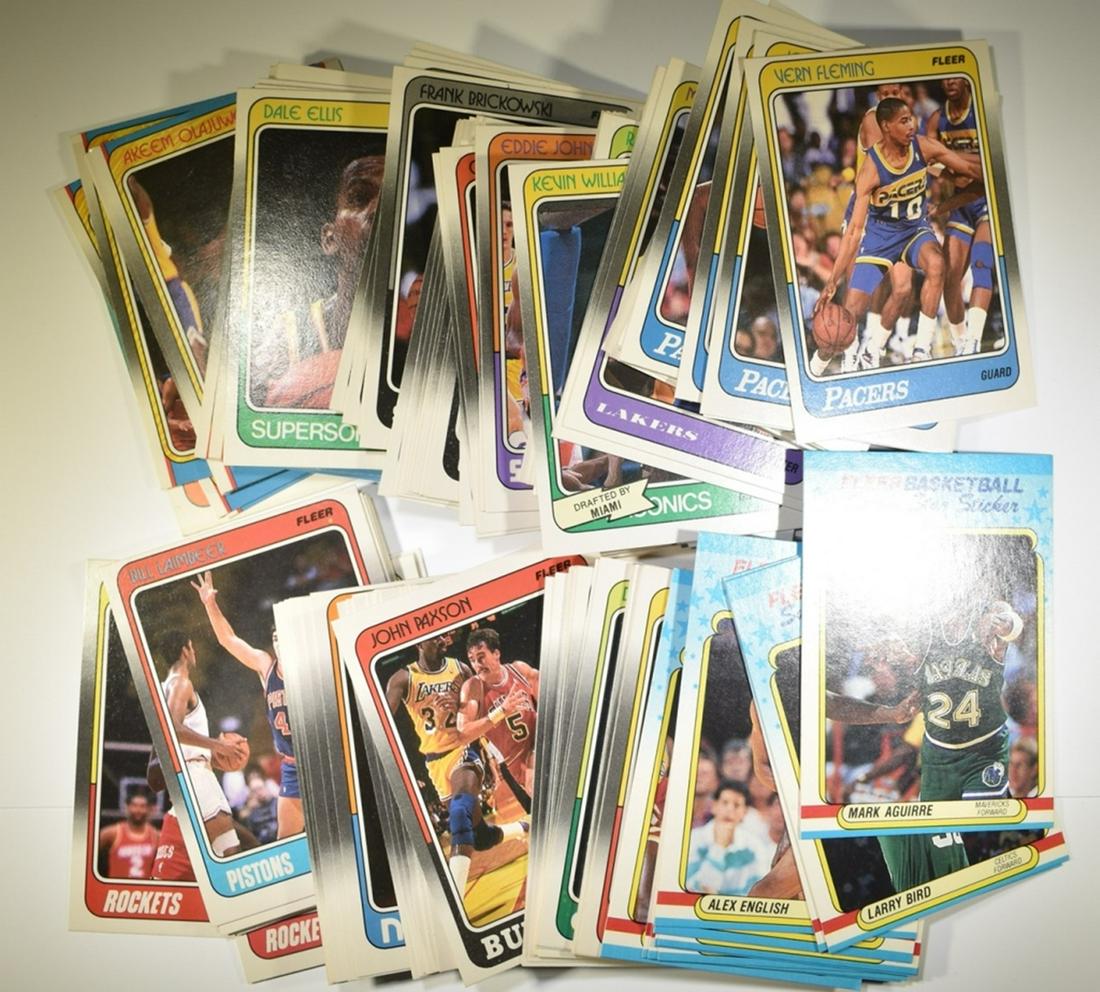 1988/89 FLEER BASKETBALL  COMPLETE SET W/ STICKERS (1 of 2)