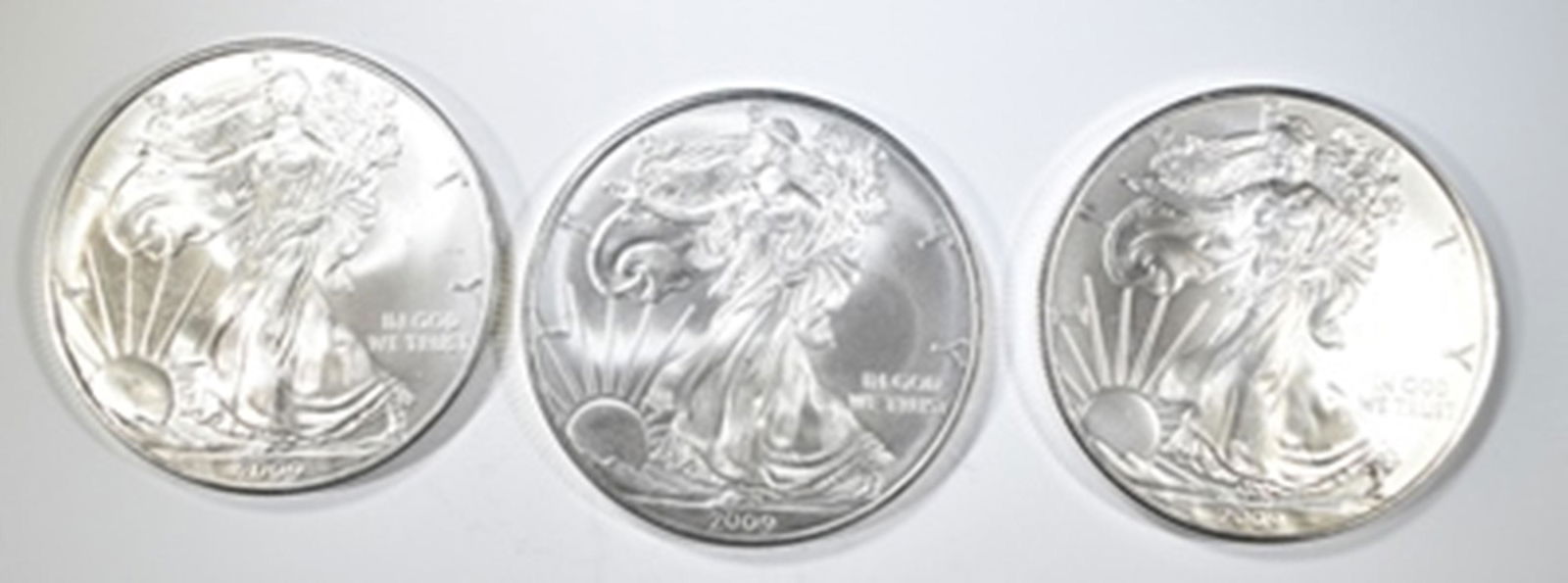 (3) 2009 AMERICAN SILVER EAGLES  UNC (1 of 2)