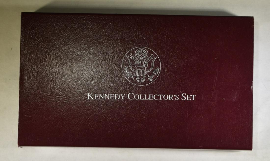 1998 KENNEDY COLLECTOR'S UNCIR SET OGP (1 of 2)
