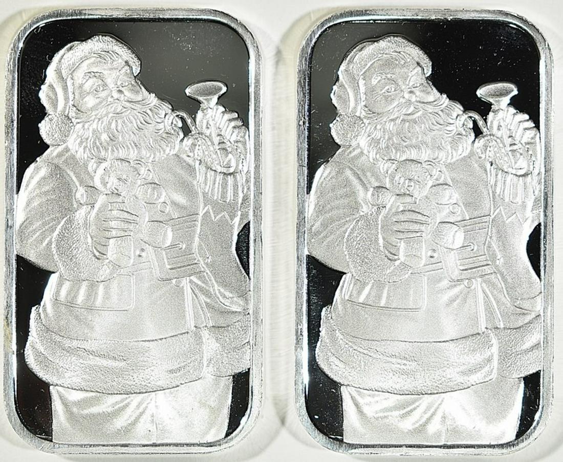 (2) 2022 SANTA WITH STOCKING 1OZ .999 SILVER BAR (1 of 2)