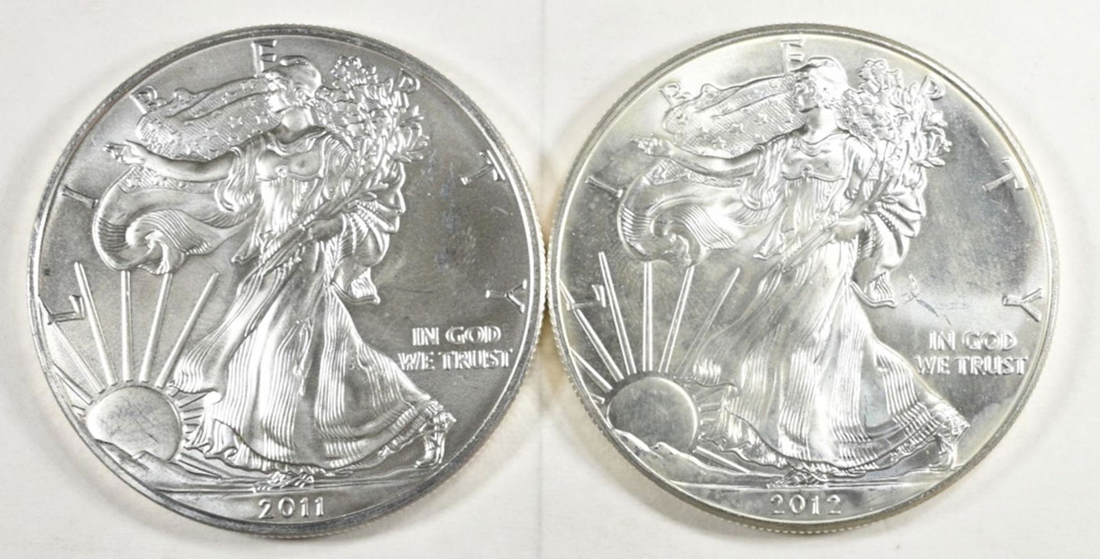 2011, 12 AMERICAN SILVER EAGLES BU (1 of 2)