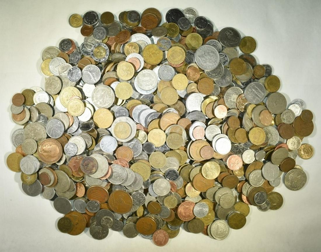 10 LBS FOREIGN COINS (1 of 3)