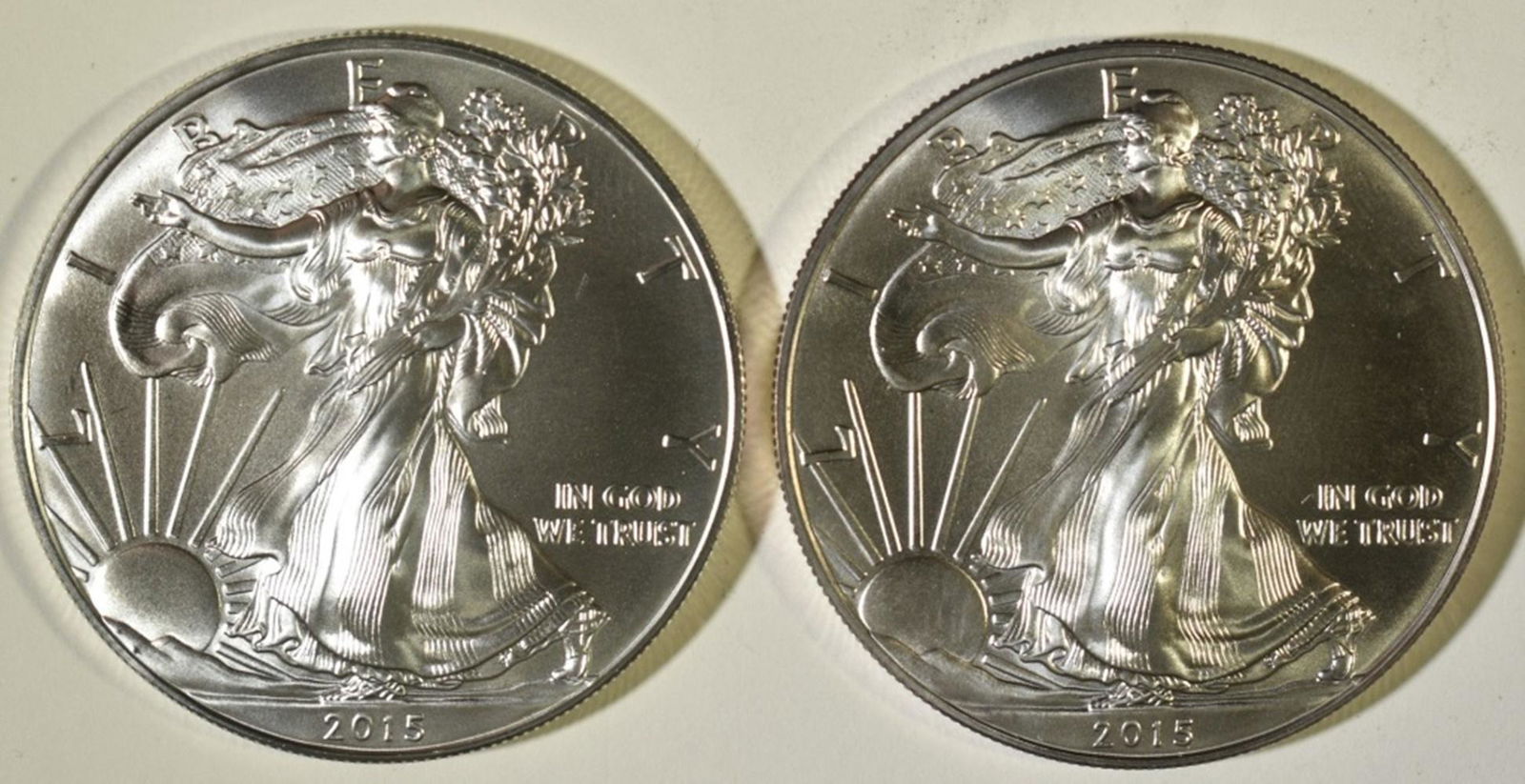 (2) 2015 AMERICAN SILVER EAGLES BU (1 of 2)