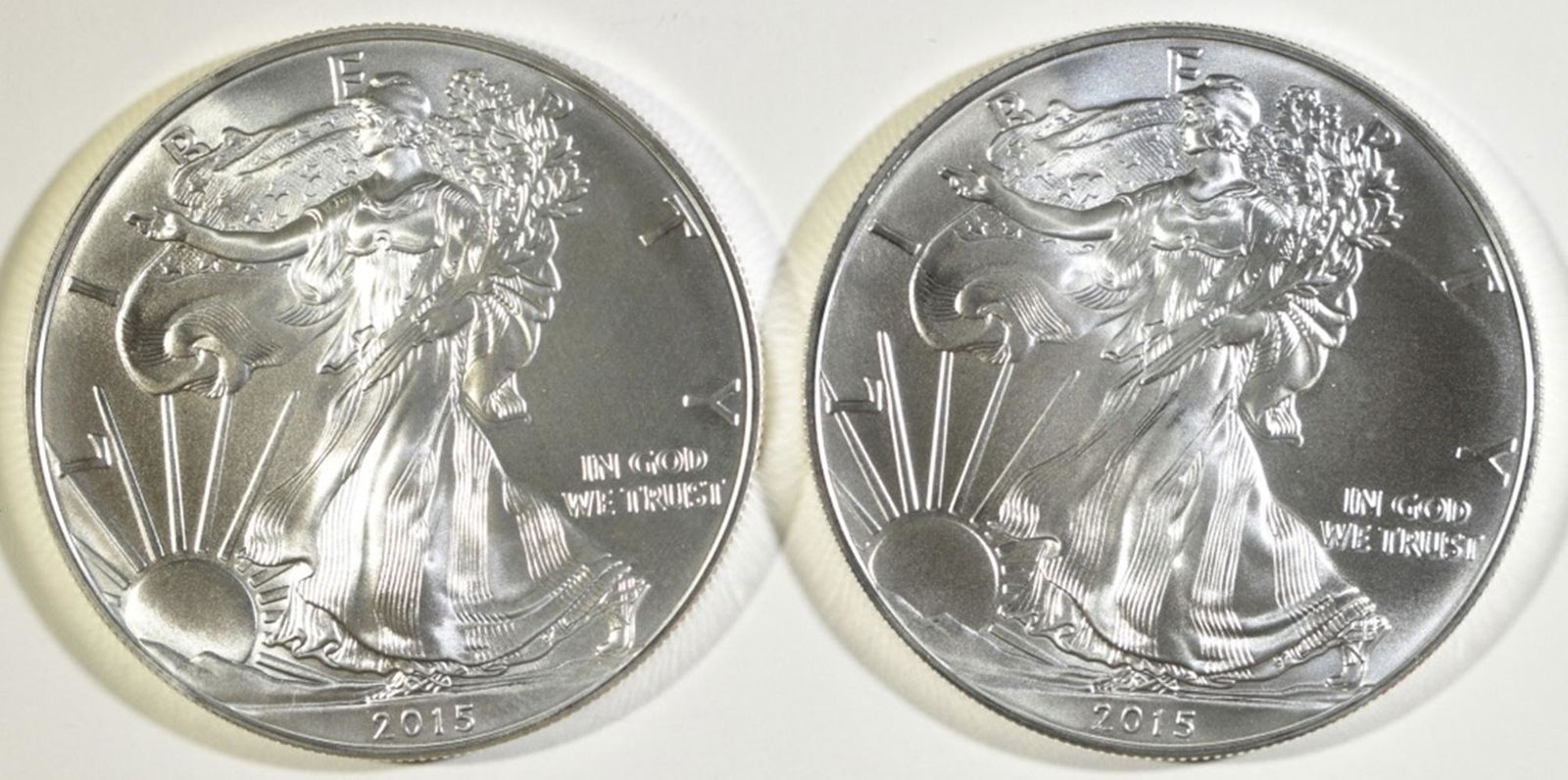 (2) 2015 AMERICAN SILVER EAGLES BU (1 of 2)
