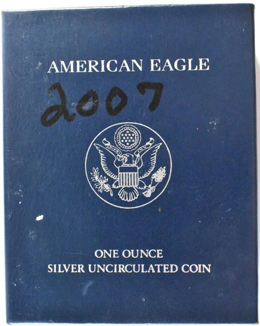 2007 AMERICAN SILVER EAGLE UNC (1 of 3)