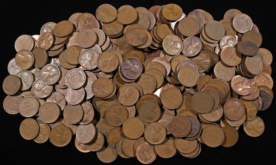 (300) MIXED DATES "S" MINT WHEAT CENTS: TOP RATED AUCTION HOUSE ESTIMATE $100 - $150.