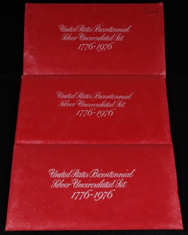 (3) 1976 BU 3 PIECE SILVER BICENTENNIAL SET: ESTIMATE $80-$100