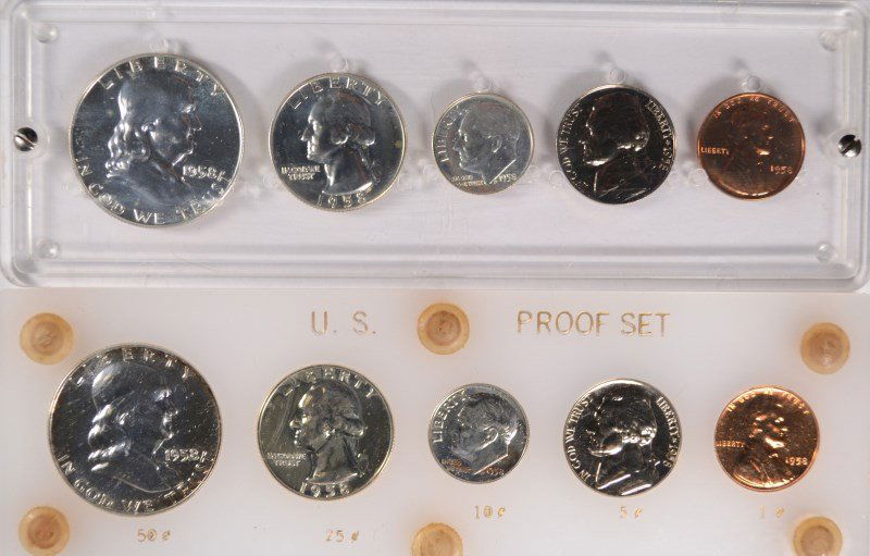 ( 2 ) 1958 U.S. PROOF SETS IN PLASTIC  HOLDERS (1 of 2)