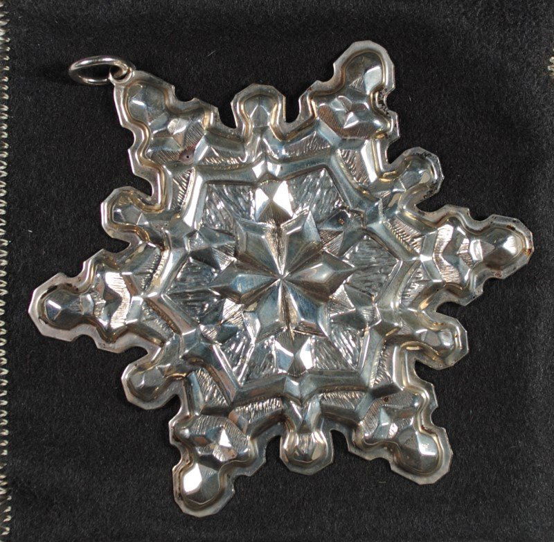 GORHAM SNOWFLAKE STERLING SILVER .75 TROY OZ (1 of 3)