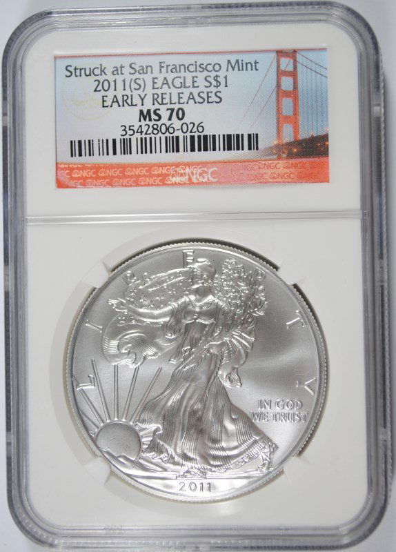 2011 (S) SILVER AMERICAN EAGLE NGC MS-70 !!!! (1 of 4)
