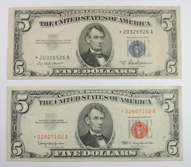 (2) $5 NOTES (STARS) BLUE & RED SEAL (1 of 2)